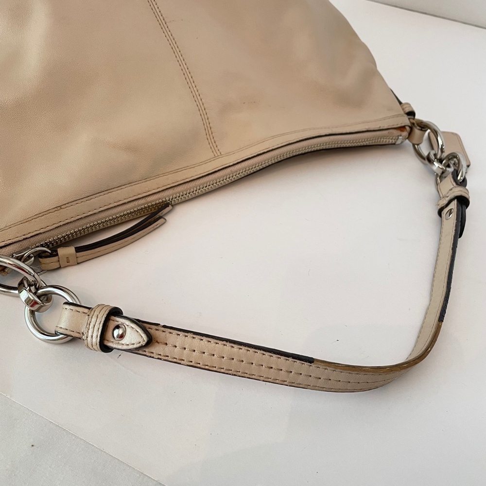 Coach Leather Beige Shoulder Hobo purple lining Hand Bag - Picture 11 of 16